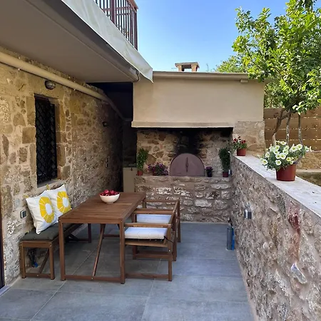 Marvel Sea Garden View Apartment Akrogiali