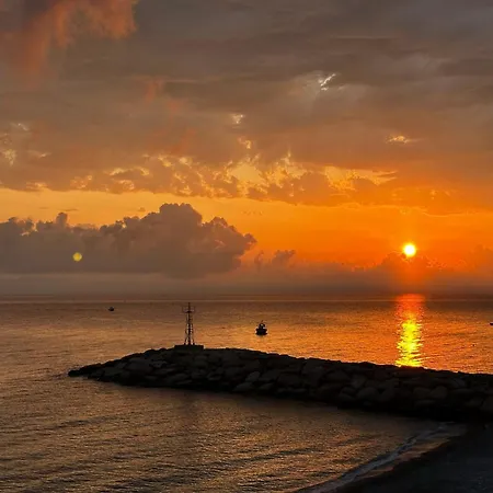 Marvel Sea Garden View Apartment Akrogiali
